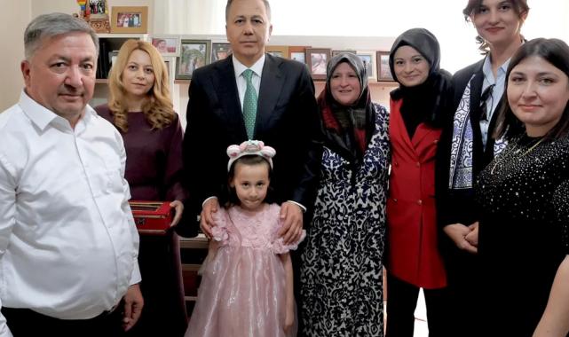 Bakan Yerlikaya’dan Konya’da şehit ailesine ziyaret