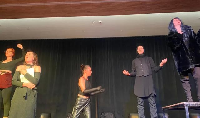 Bursa Osmangazi Tiyatro Okulu’ndan ‘Tersine Dünya’