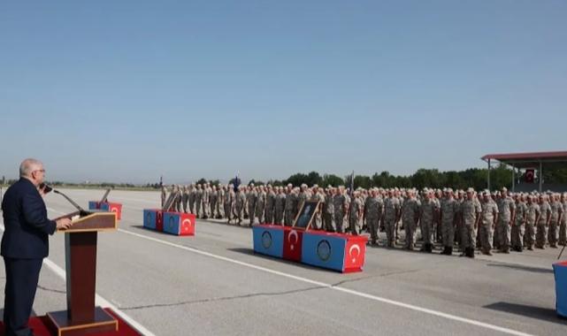 Cumhurbaşkanı Erdoğan, Mehmetçik ile bayramlaştı