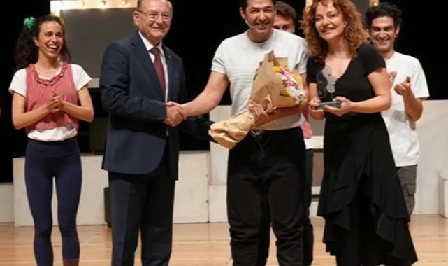 Denizli’de 10 günlük tiyatro şöleni “Deli Bayramı” ile taçlandı