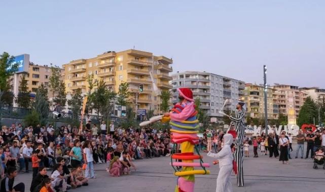 Diyarbakır 2. Gezici Çocuk Tiyatro Günleri sona erdi