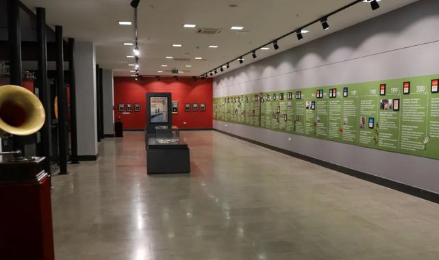 Diyarbakır’da ‘Seni Baharmışın Gibi’ başlıklı sergi açıldı