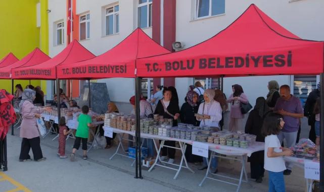 Düğün yapanlara masa-sandalye-çadır bedava