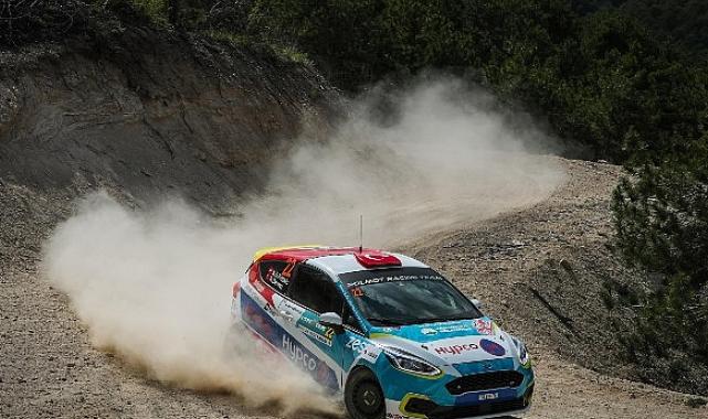 Dünyadaki ilk ve tek engelli kadın ralli pilotundan çifte podyum
