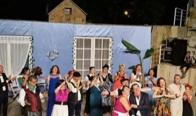 Efes Selçuk’ta sanat ve dayanışma amfi tiyatro sahnesinde buluştu