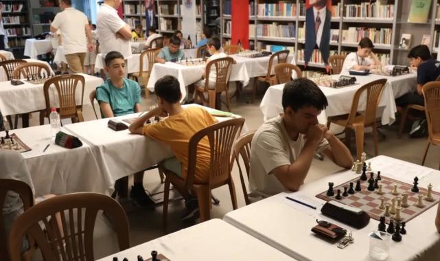  Efes Selçuk’ta satranç heyecanı