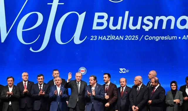 Erdoğan’dan Memur-Sen’e övgü: Milletin ve demokrasinin yanında saf tuttunuz