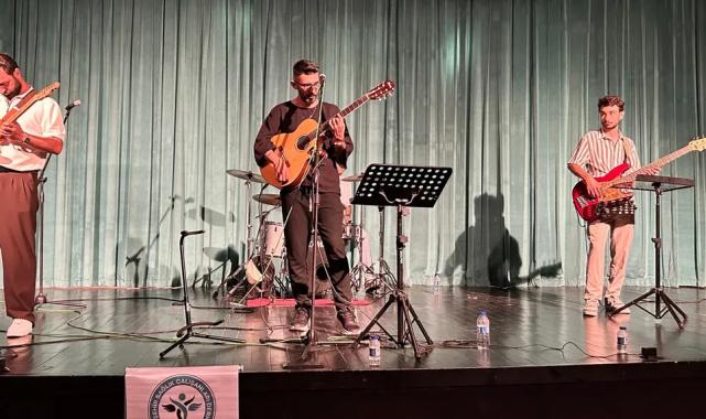 ESÇAD Tiyatro Ekibi’nden 2025’in ilk gösterisi