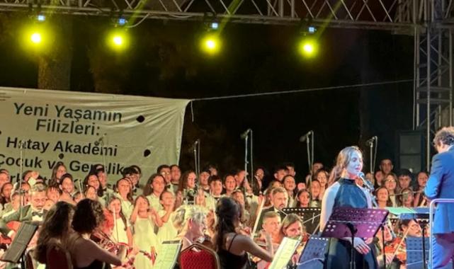 Hatay’da çocuklar ve gençler ‘Yeni Yaşamın Filizleri’ ile müzikle buluştu