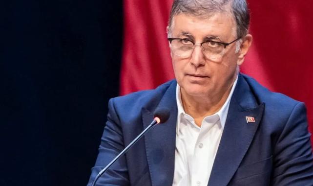 İzmir’de Başkan Tugay’dan Türk-İş’e bordrolu yanıt: Zamdan feragat edin!