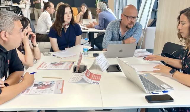 İzmir’de Yapay Zekâ ile yeni bir dönem