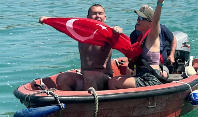 İzmir’in gururu Tuna bir kez daha tarih yazdı… Tuna, ‘Manş’ hedefine ulaştı!