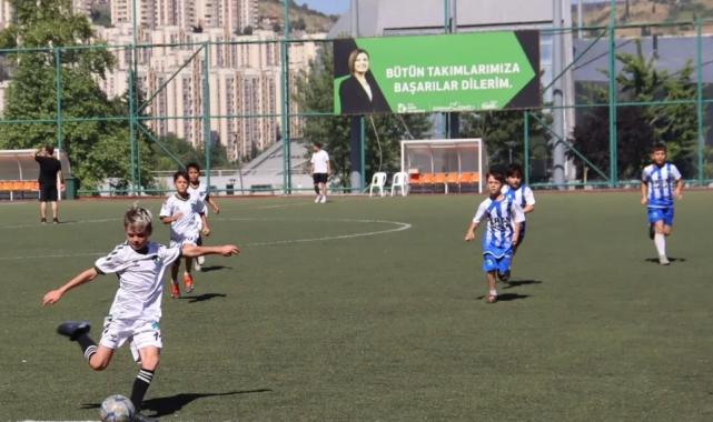 İzmit’in Kurtuluş Kupası coşkuyla tamamlandı