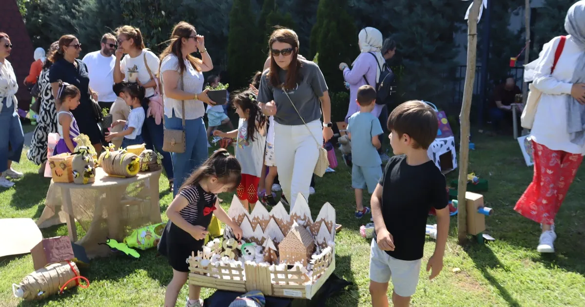 İzmit’te Çınar Çocuk Evleri’nden yılsonu sergisine tam not