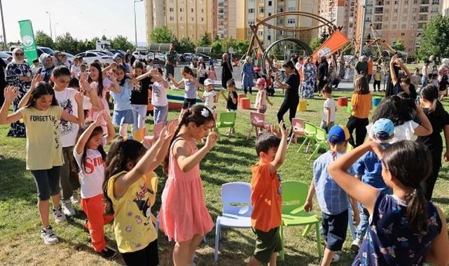 Kayseri Talas Belediyesi’nden çocuklara karne hediyesi