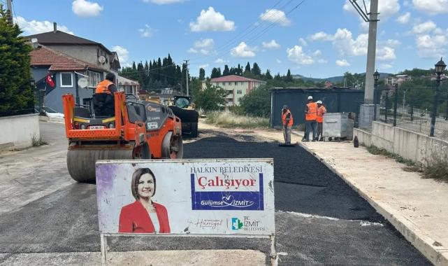 Kocaeli İzmit’te asfalt atağı