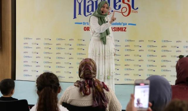 Kocaeli’de minik yürekler masallarla buluştu