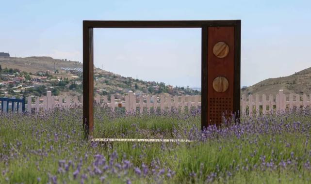 Konya Meram’da görsel şov başladı