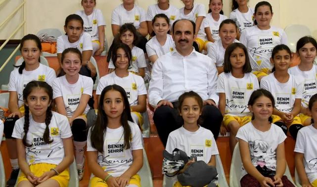 Konya’da Başkan Altay’dan yaz spor okulları için 28 ilçeye davet