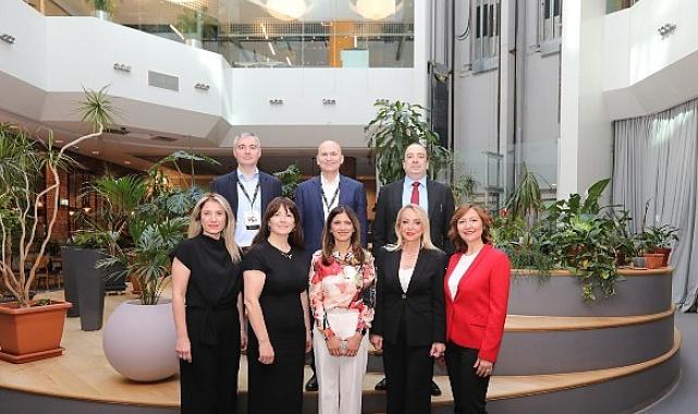 Microsoft Türkiye ile Teknolojide Kadın Derneği, “Geleceğe Güvenle (Secure the Future)” projesiyle teknoloji sektöründe kadın istihdamını arttırmayı hedefliyor