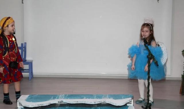 Mudanya’da miniklerden “Deniz Anadolu Diyarında” oyunu