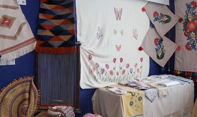 Sakarya Akyazı SAMEK’te yıl sonu sergisi