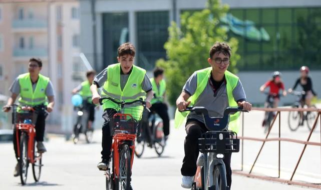 Sakarya’da pedallar Ayçiçeği Bisiklet Vadisi’nde döndü