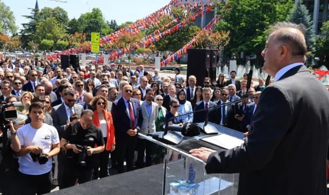 Saraçhane’de geleneksel bayramlaşma