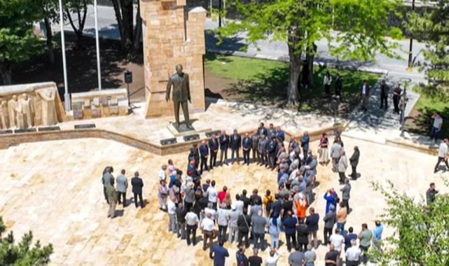 Sivas’ta Atatürk Anıtı yeni yüzüyle halkla buluştu