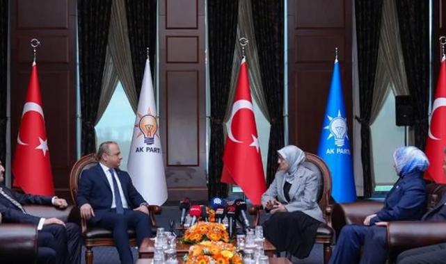 Siyasi partiler bugün bayramlaşacak