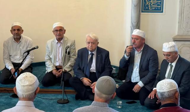 Ünlü mevlidhanlar İzmit’in 104. kurtuluş yılında buluştu