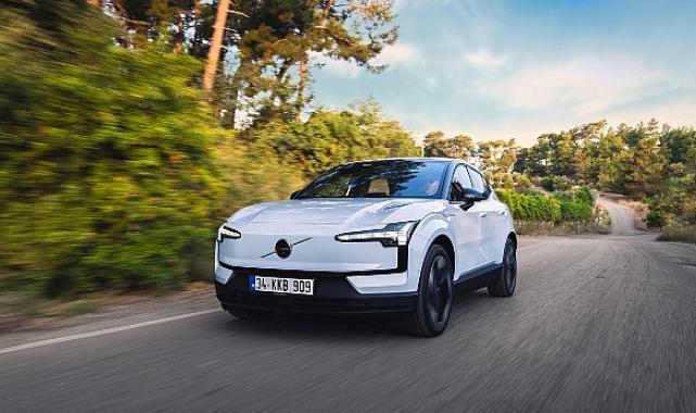 Volvo’nun En Kompakt ve Tamamen Elektrikli SUV’u EX30 Türkiye Yollarında