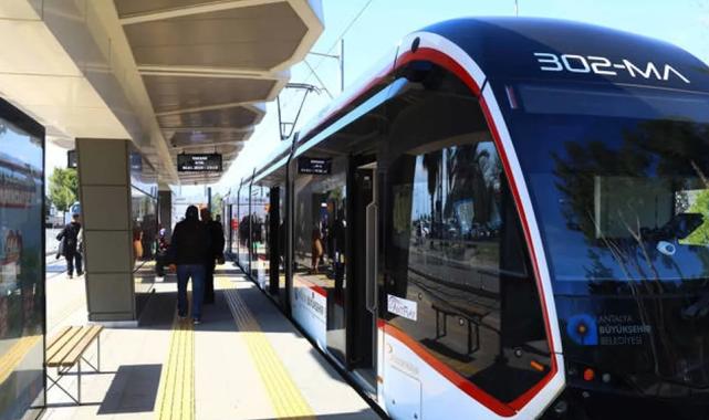 YKS için Antalya’da ücretsiz ulaşım desteği