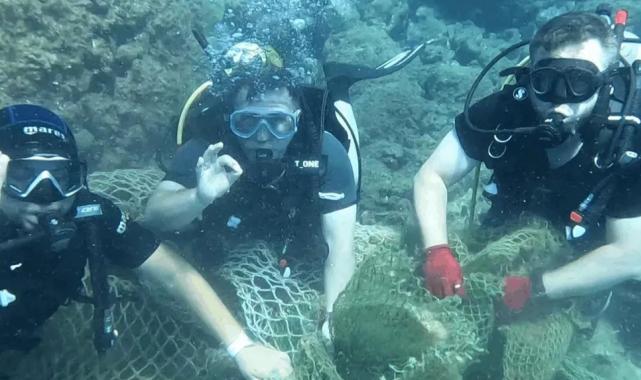 Ayvalık’ta yasa dışı trol ağı tespit edildi, denizden çıkarıldı