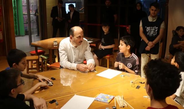 Başkan Altay, yaz bilim kampında çocuklarla buluştu