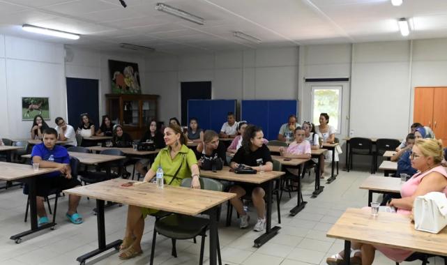 Bosnalı öğrenciler Bursa Osmangazi’de hayvan sevgisiyle buluştu