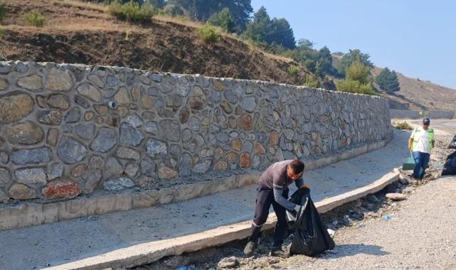 Bursa Büyükşehir’den yangın bölgelerinde çevre temizliği