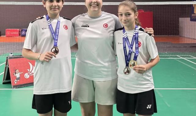 Bursa Büyükşehirli badmintonculardan 3 madalya