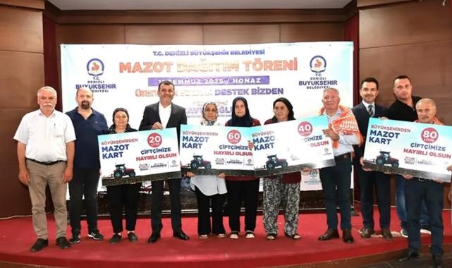 Denizlili çiftçinin ilk mazotu Başkan Çavuşoğlu’ndan