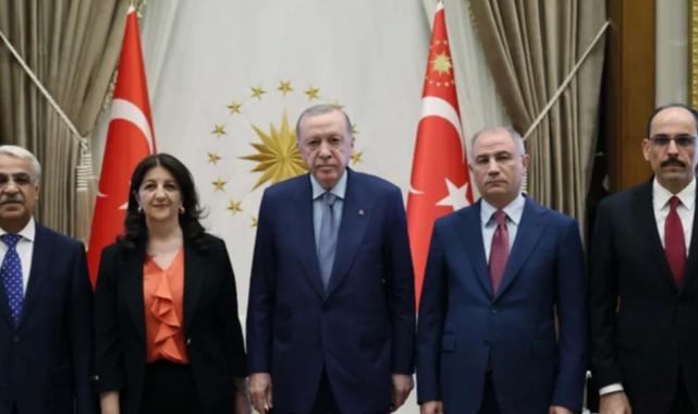 Erdoğan, DEM Parti Heyetini Külliye’de kabul etti