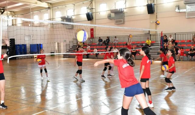 İzmir Çiğli’de 7’den 70’e yaz boyu spor coşkusu