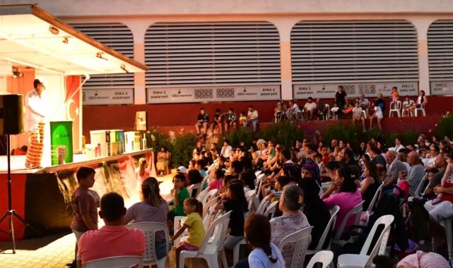 İzmir Çiğli’de yaz akşamları tiyatroyla şenleniyor