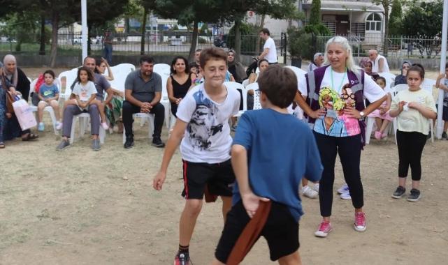 İzmit Belediyesi Yahya Kaptan’da çocukların tatilini şenlendirdi
