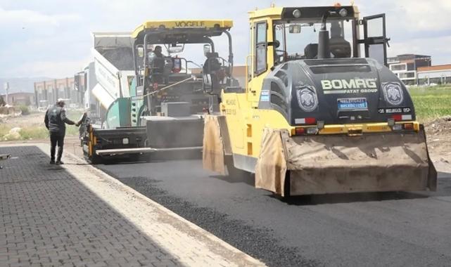 Kayseri Melikgazi’de asfalt çalışması tam gaz