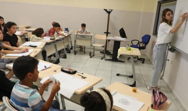 Kayseri Melikgazi’de çocuk ve gençler dolu dolu yaz geçiriyor