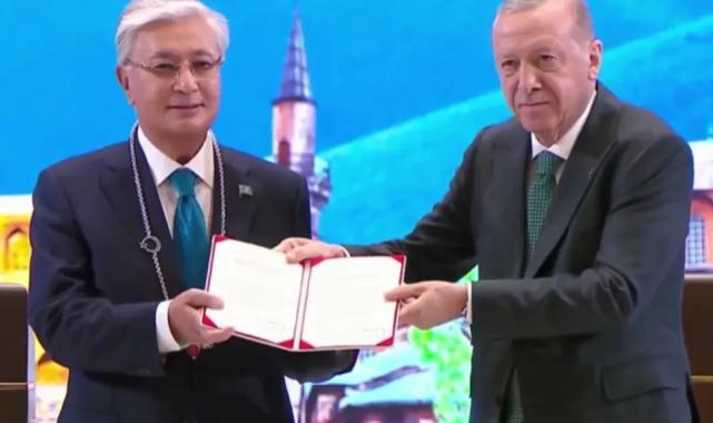 Kazakistan Cumhurbaşkanı Tokayev’e Türkiye’den devlet nişanı