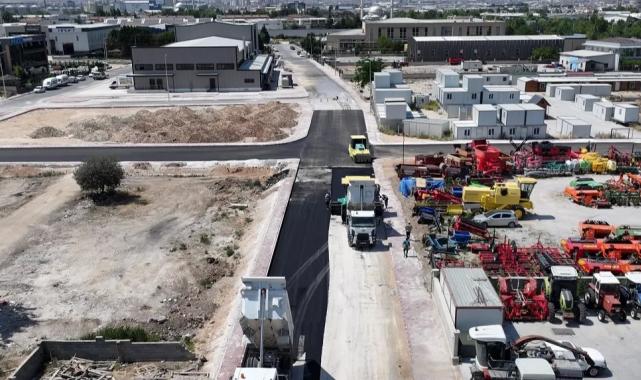 Konya Karatay’da asfalt mesai sürüyor