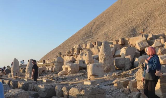 Kültürler Nemrut’ta buluştu