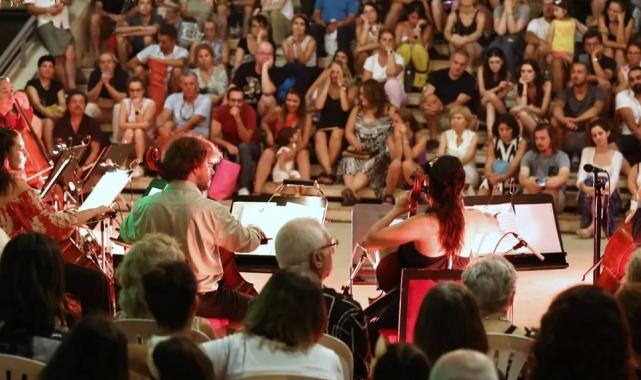 MAV Cello Ensemble, Zeytin Altında yaz esintisi yaşattı