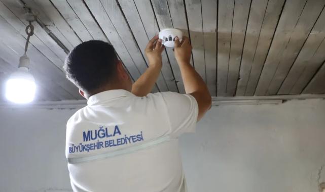 Muğla kırsalında duman dedektörleri yaygınlaşıyor